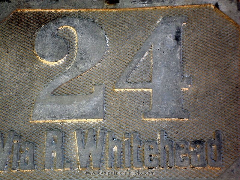 via whitehead sam0233s.jpg