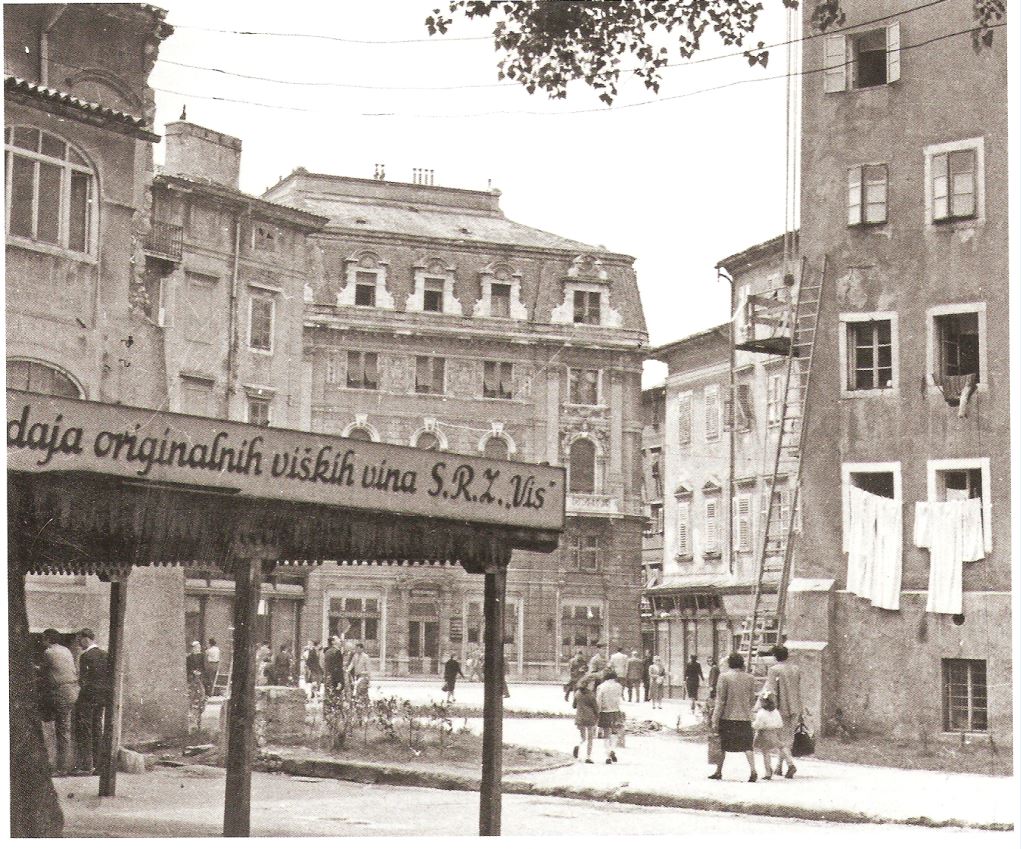 Rijeka stara.JPG