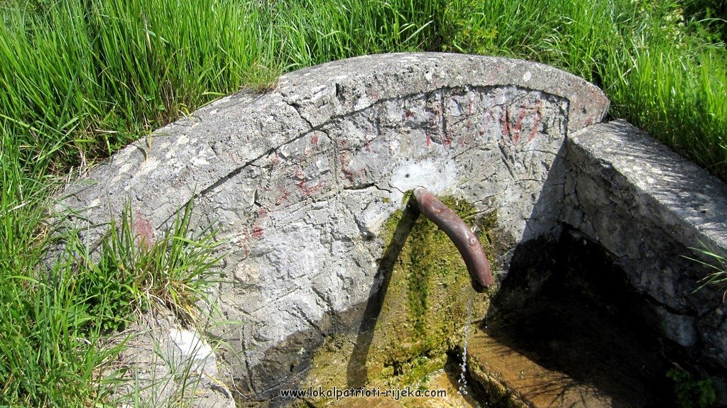 Sv.Ana-perilo Draga (14).JPG